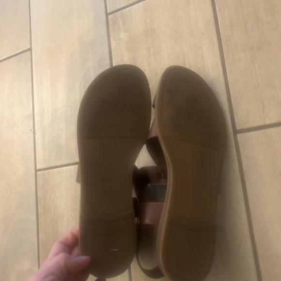 Sandals - Picture 6 of 6